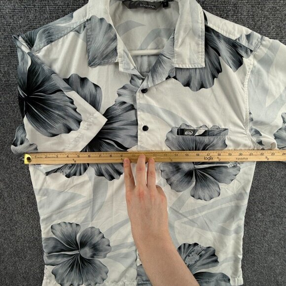 Quiksilver AOP Floral Gray White Button Up Shirt Short Sleeve Men Skate Surf SML - Picture 5 of 16